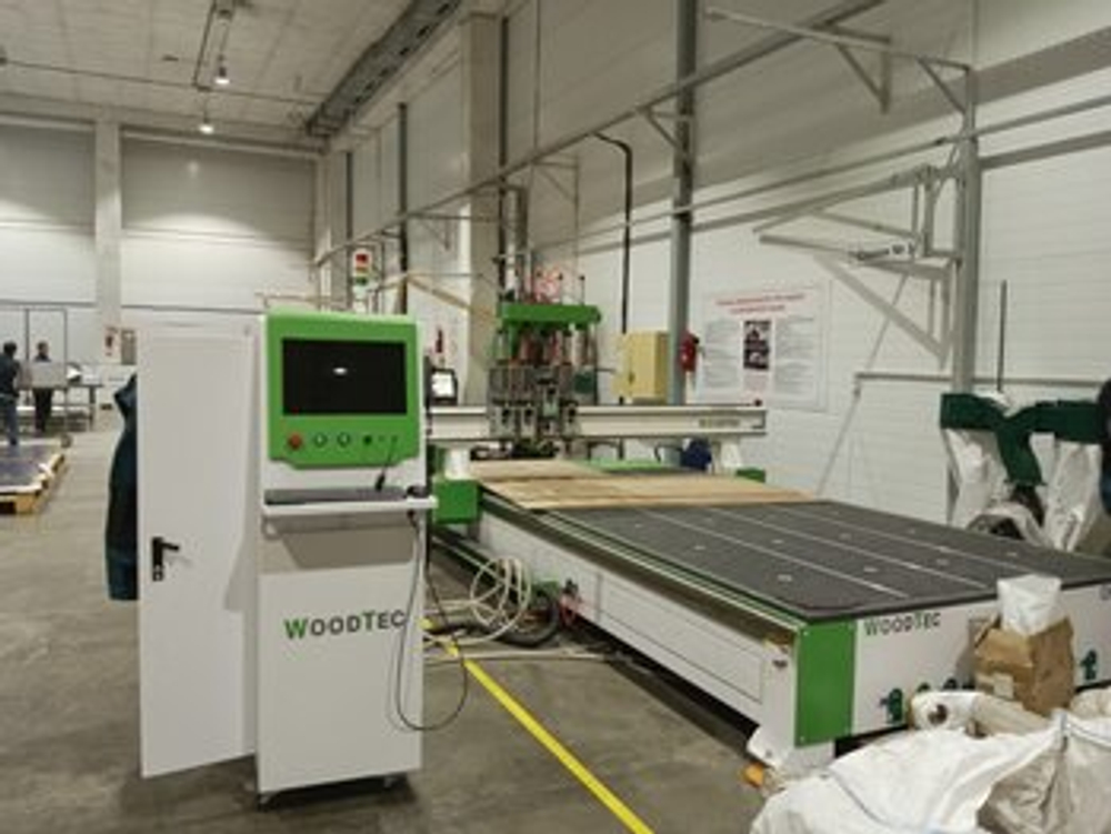 Фрезерный станок с ЧПУ WoodTec Фрезерный станок с ЧПУ CH 2040 C P4