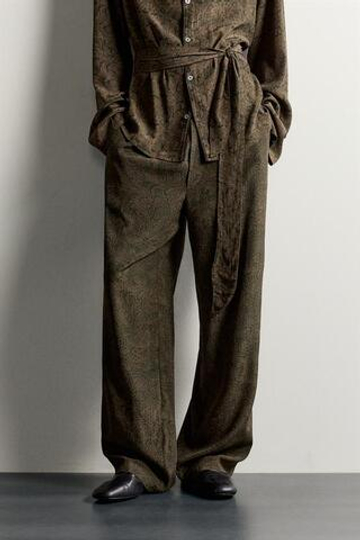 ZARA СТРУЯЩИЕСЯ БРЮКИ RELAXED FIT С ПРИНТОМ, ОТТЕНОК КОРИЧНЕВОГО