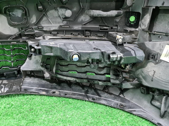Бампер передний BMW 7er G11 15-19 M-paket В сборе