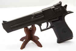 Пистолет Desert Eagle