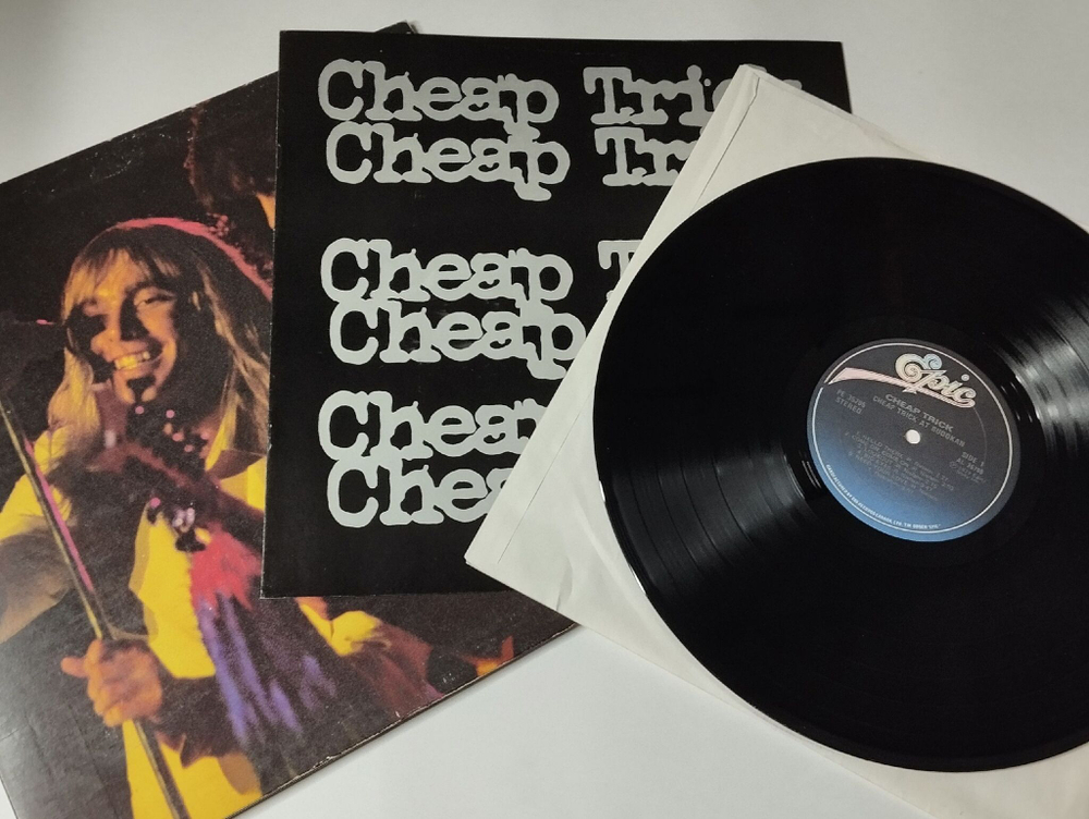 Винтажная виниловая пластинка LP Cheap Trick Cheap Trick At Budokan (Canada 1979)