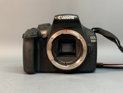 Canon 1100D Kit 18-55mm 3.5-5.6 IS II 4.000 кадров