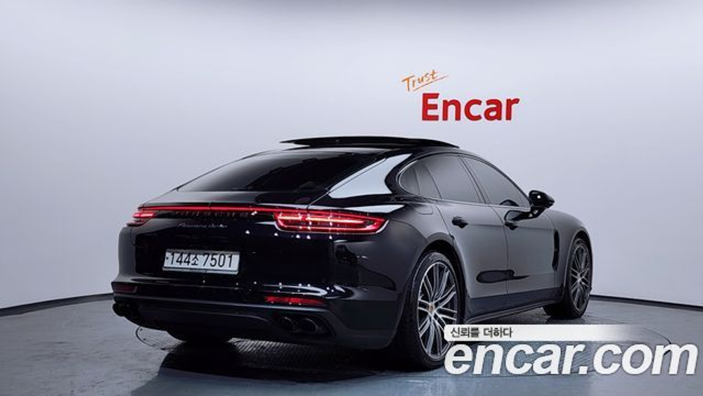 Porsche Panamera 4.0 Turbo — 2020
