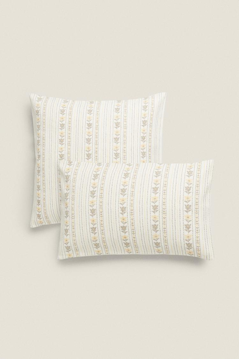 ZARA HOME ЧЕХОЛ ДЛЯ ДЕКОРАТИВНОЙ ПОДУШКИ С ГЕОМЕТРИЧЕСКИМ ПРИНТОМ, КРЕМОВЫЙ