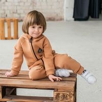 Комбинезон с капюшоном и карманами "Миндаль" утепленный