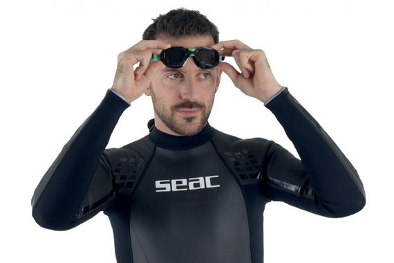 Очки для плавания Seac Sub Aquatech тонированные стекла черный/зеленый