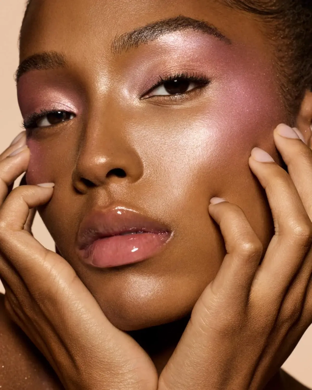 Fenty Beauty LipGloss 07 Glass Slipper Heat Блеск для губ