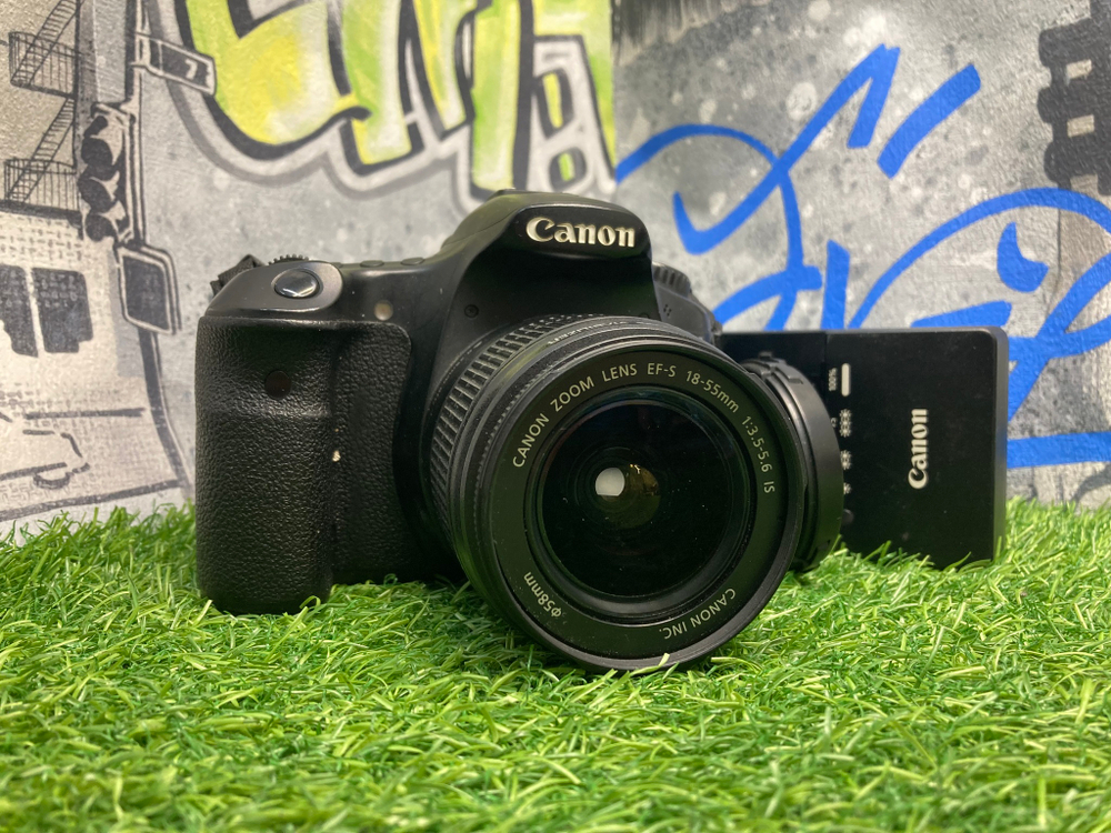 Canon 60D kit 18-55mm IS II 6.200 кадров