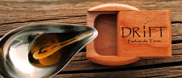 Drift Parfum de Terre Cirrus Solid Perfume