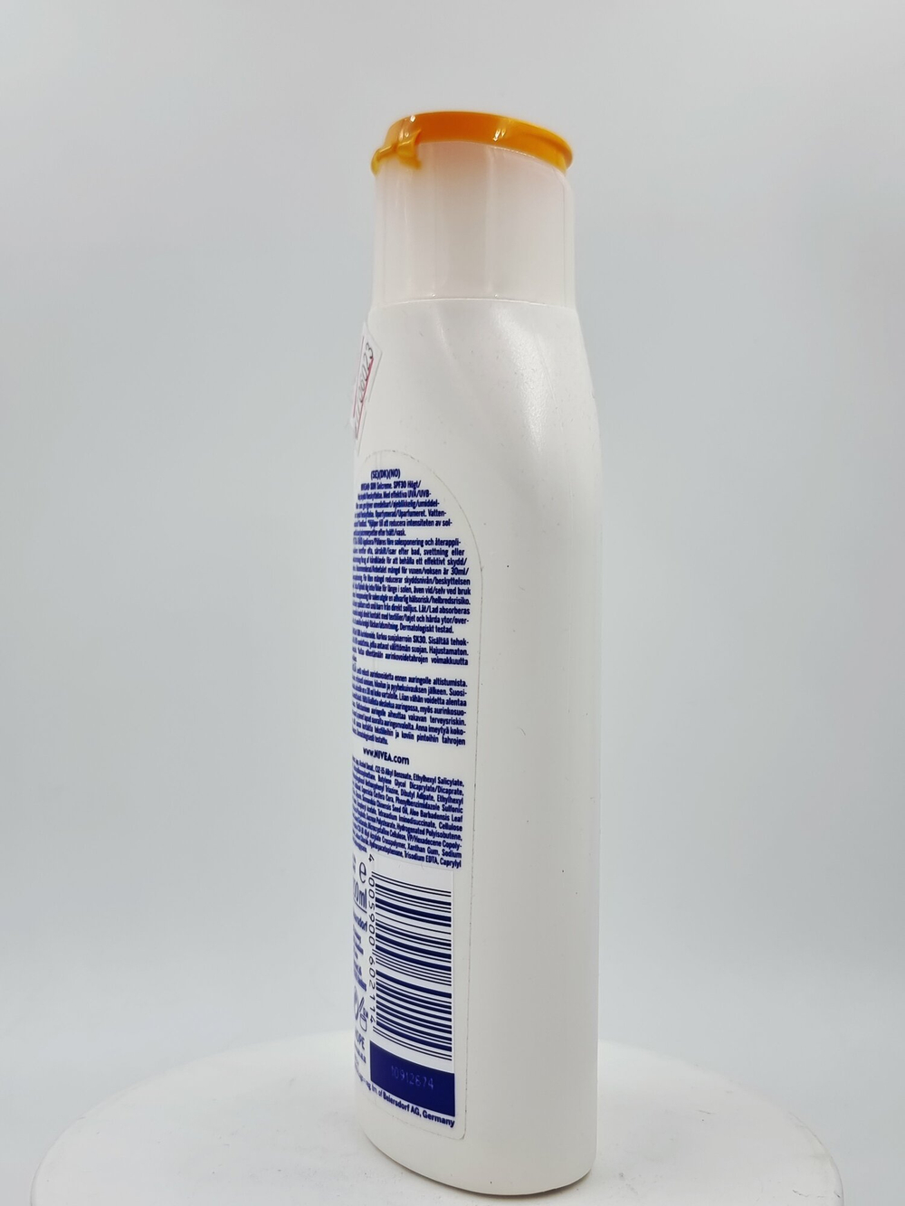 Солнцезащитный лосьон Nivea Sun Sensitive, SPF 30, с маслом жожоба, соком алоэ и витамином Е, 200 мл (Германия)