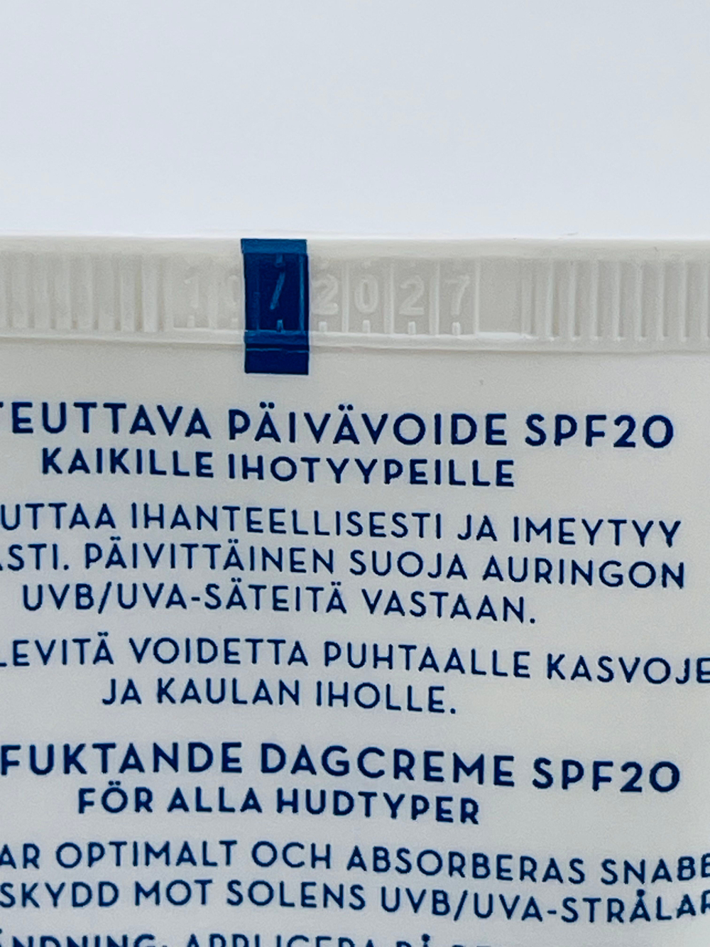 Крем дневной увлажняющий Lumene Klassikko SPF20 с эктрактом северного хопчатника, 50 мл (из Финляндии )