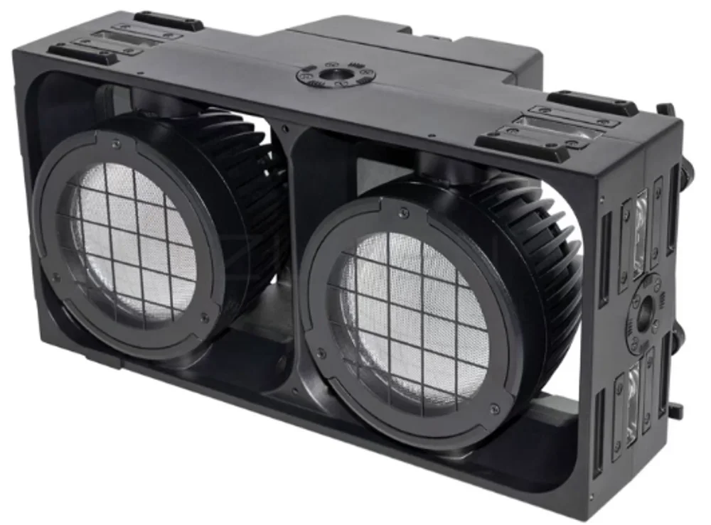 PL-P226W — светодиодный блайндер 2×350 Вт RGBWAWW IP65