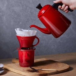 Le Creuset Чайник капельный 700мл вишня 40110020600000