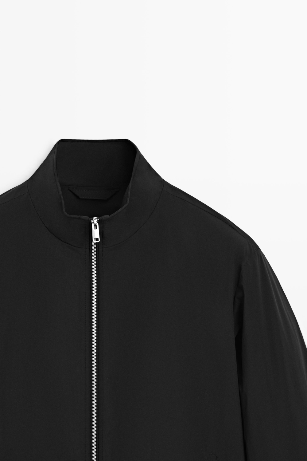Massimo Dutti Техническая куртка с карманами, черный