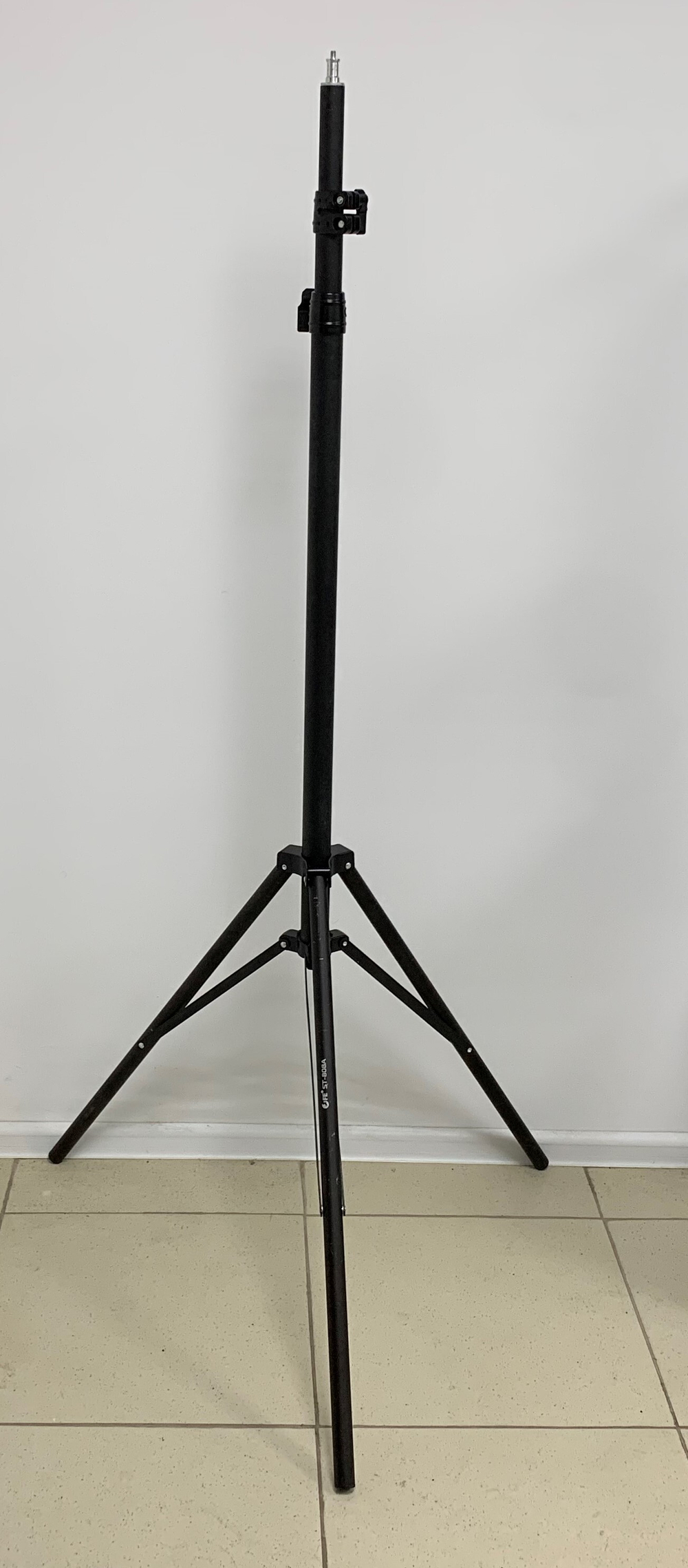 Falcon Eyes ST-808A