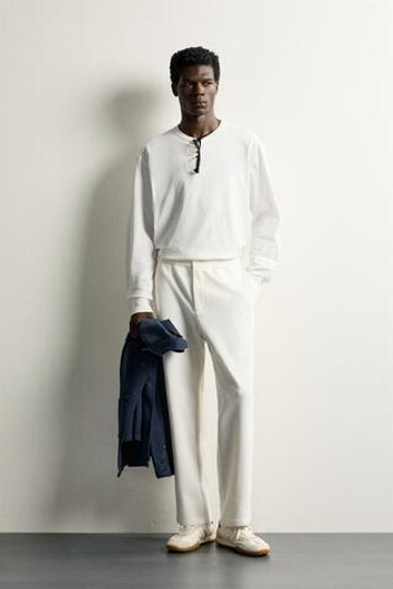 ZARA КОМФОРТНЫЕ БРЮКИ RELAXED FIT, ЖЕЛТОВАТО-БЕЛЫЙ