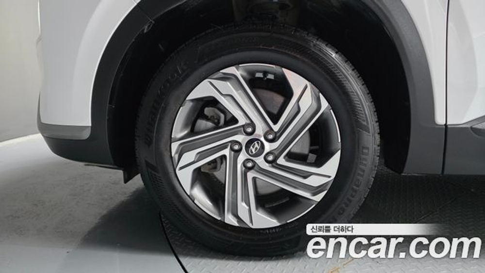 Hyundai Santafe Gasoline 2.5T 2WD — 2023