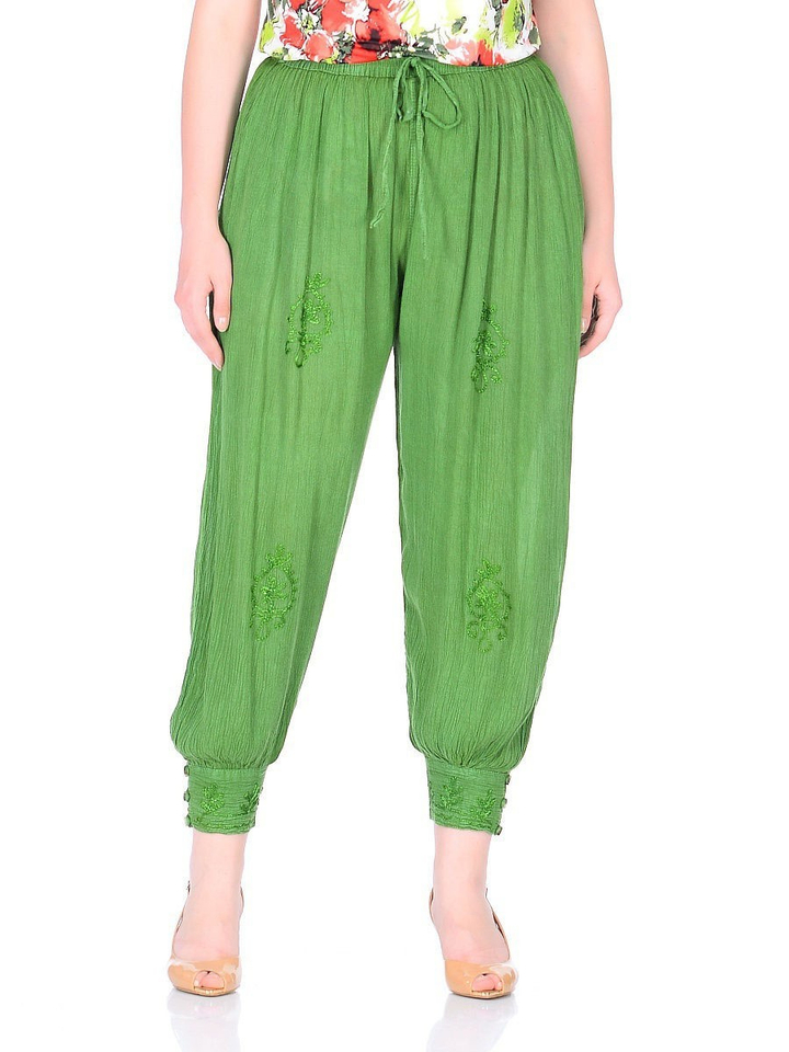 Брюки с вышивкой на манжетах, вискоза, цвет зеленый, free size (40-54)