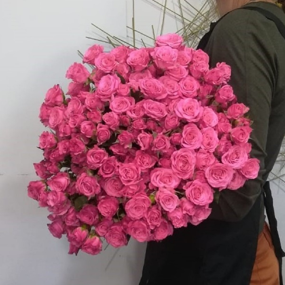 Букет из кустовых роз Розовый фламинго
