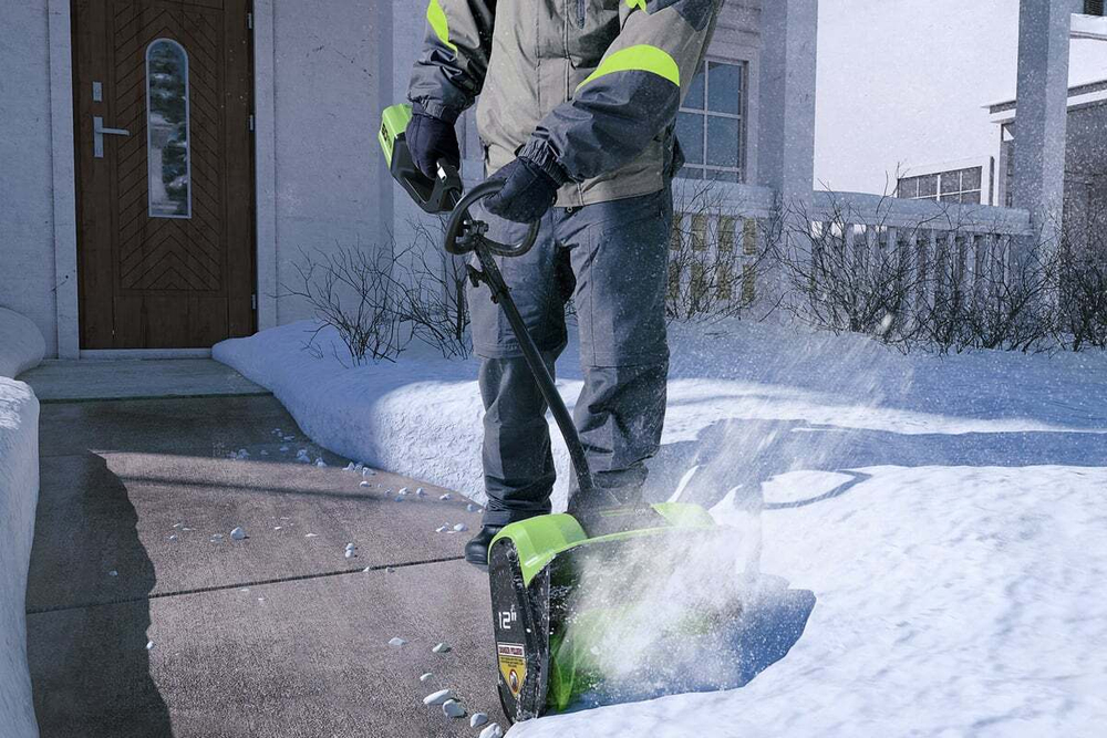 Снегоуборочник-снеголопата GREENWORKS GD60SS 60 V без акк и з/у   2602607