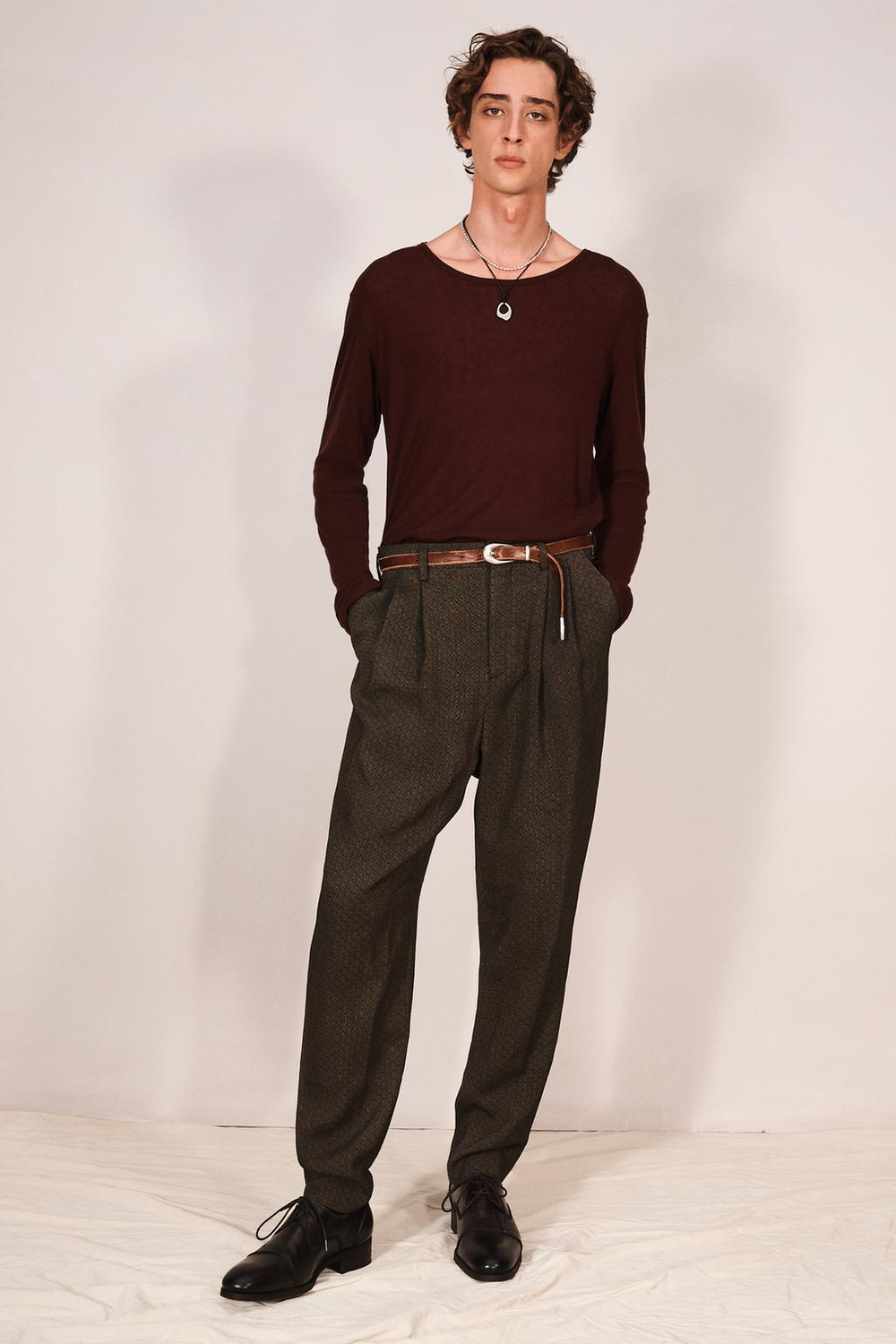 ZARA ЖАККАРДОВЫЕ БРЮКИ В СКЛАДКУ С ГЕОМЕТРИЧЕСКИМ РИСУНКОМ, КОРИЧНЕВЫЙ