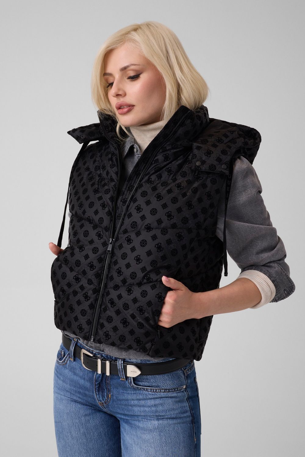 Жилет утепленный женский GUESS