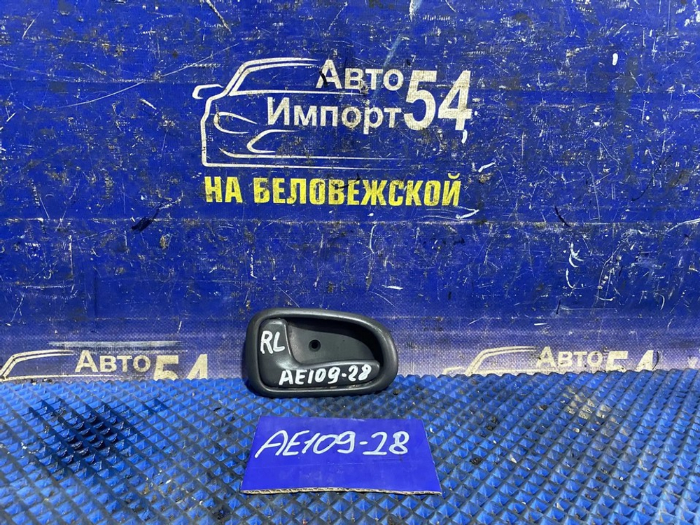 Ручка двери задней левой салонная TOYOTA COROLLA 2000