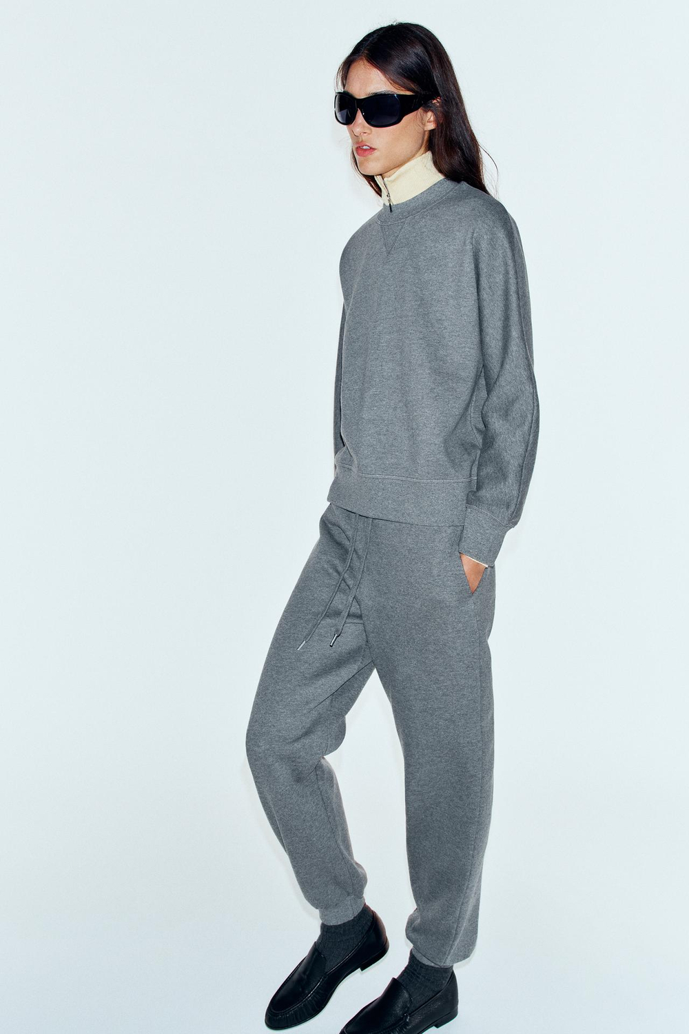 ZARA БАЗОВЫЕ БРЮКИ-ДЖОГГЕРЫ ИЗ МЯГКОЙ ТКАНИ, ТЕМНО-СЕРЫЙ МЕЛАНЖ