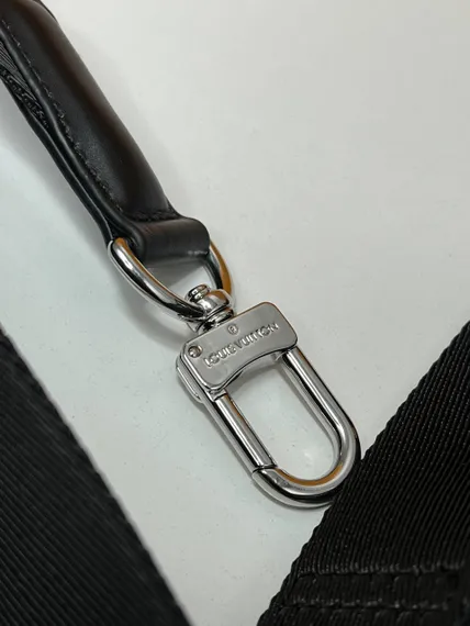 Сумка-слинг Louis Vuitton Avenue NM канва Damier Graphite
