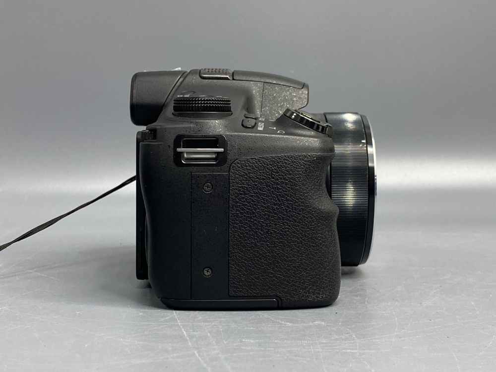 Sony Cyber-shot DSC-HX200