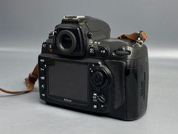 Nikon D700 151 042 кадра
