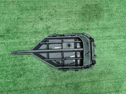 Решетка перед. бампера VW Touareg 3 (18-23) R-line