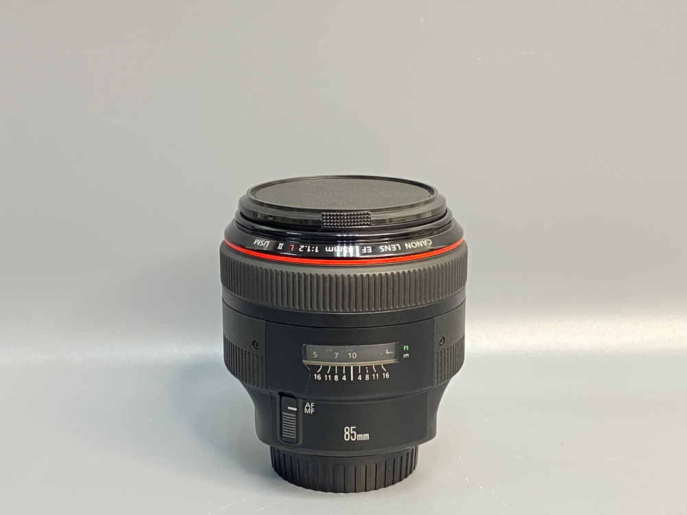 Canon EF 85mm 1.2 L II USM