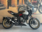 Triumph Trident 800, 2026
