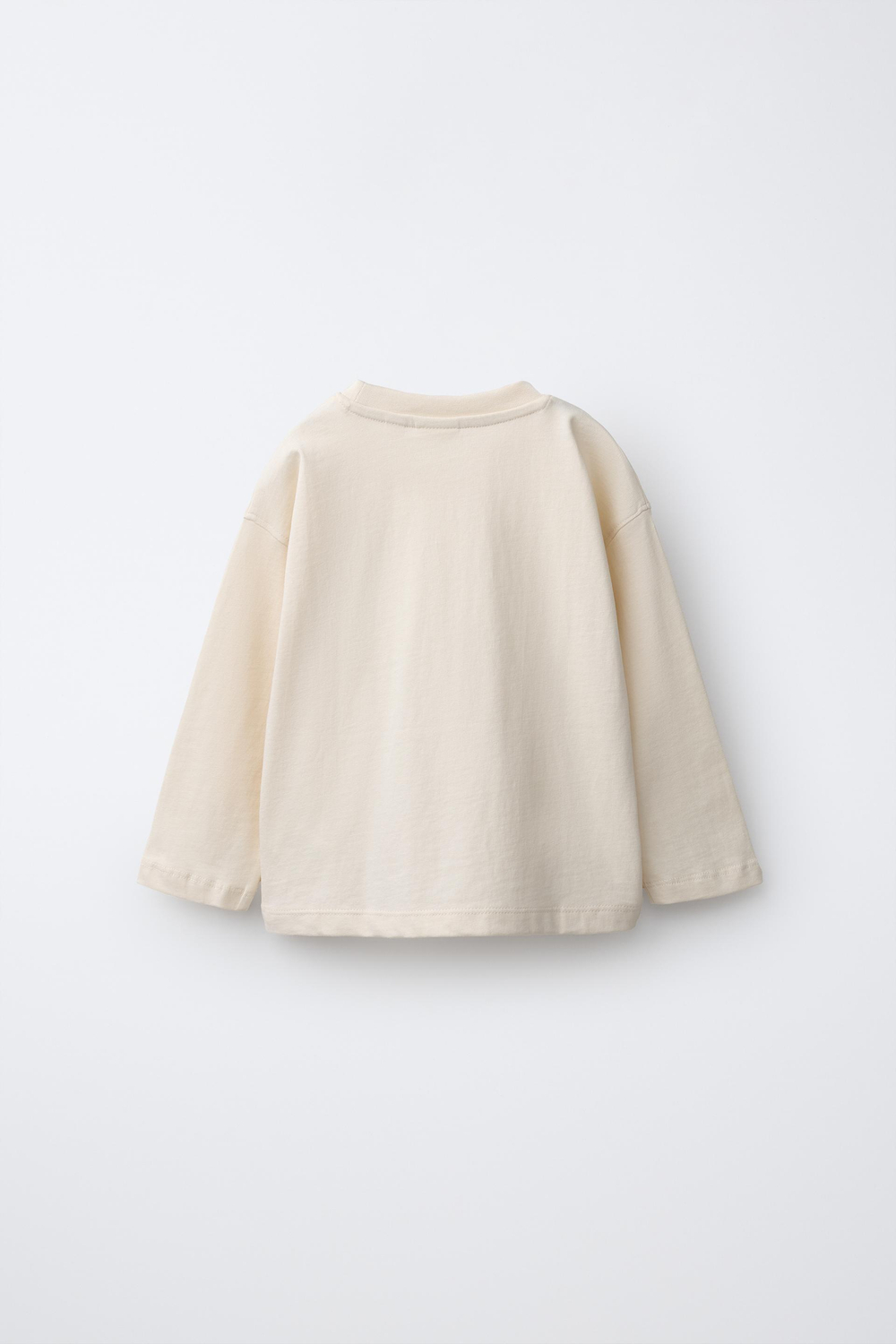 ZARA ЛОНГСЛИВ С БАСКЕТБОЛЬНЫМ ПРИНТОМ, ЭКРЮ
