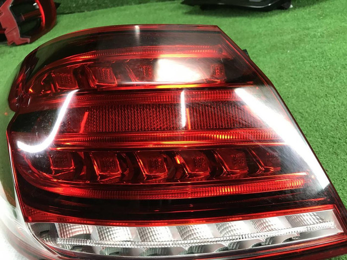 Фонарь левый внешний Mercedes E W212 (2013-2016)