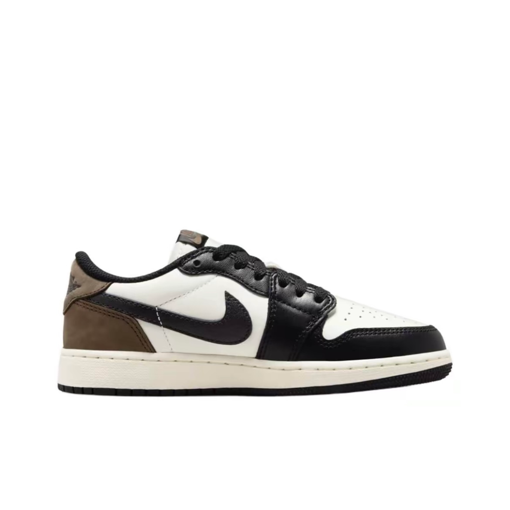 alt="Кроссовки Jordan 1 Low Mocha арт. CZ0790-102 расцветка White Black Dark Mocha вид спереди"
