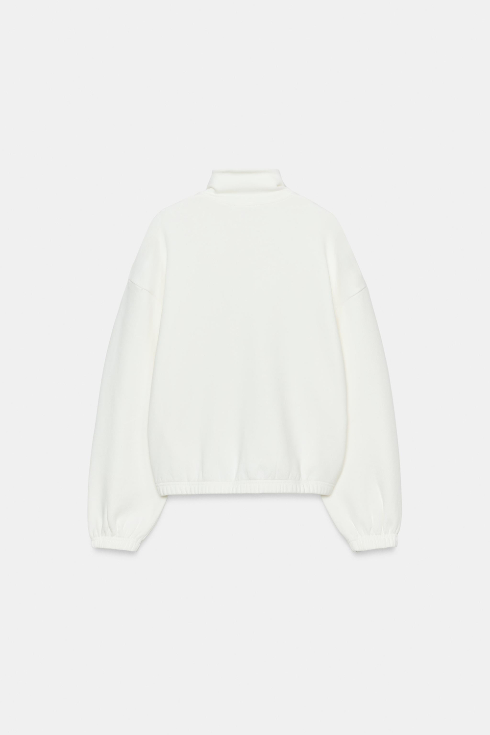 ТОЛСТОВКА С МЕТАЛЛИЧЕСКОЙ МОЛНИЕЙ — ZARA