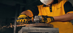 Аккумуляторная угловая шлифовальная машина (УШМ) INGCO CAGLI271532 INDUSTRIAL 20 В 115 мм 2x4 Ач