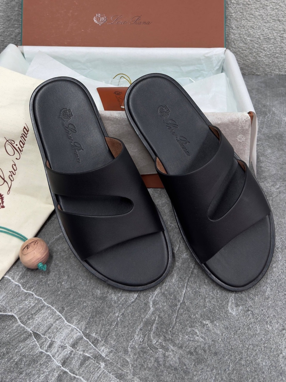 Шлепанцы Loro Piana