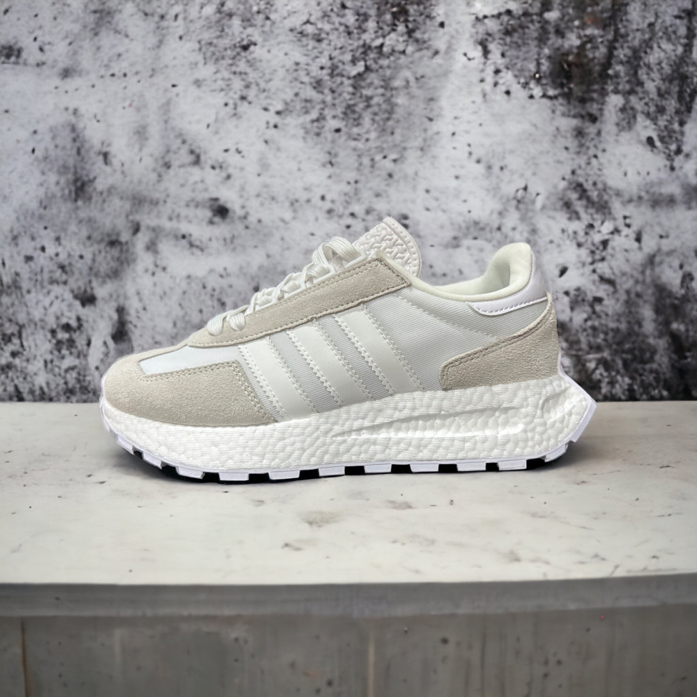 Adidas Retropy E5 • White