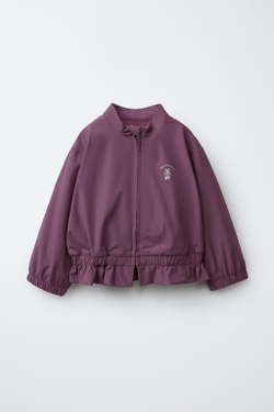 ZARA КУРТКА ИЗ ТЕХНИЧЕСКОЙ ТКАНИ С ОБОРКОЙ, БАКЛАЖАННЫЙ
