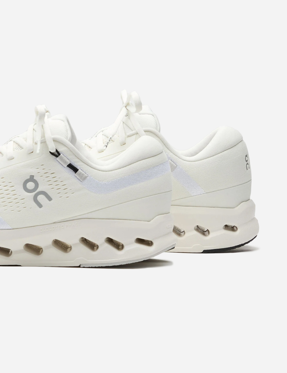 On Running Cloudsurfer 2 "Ivory"