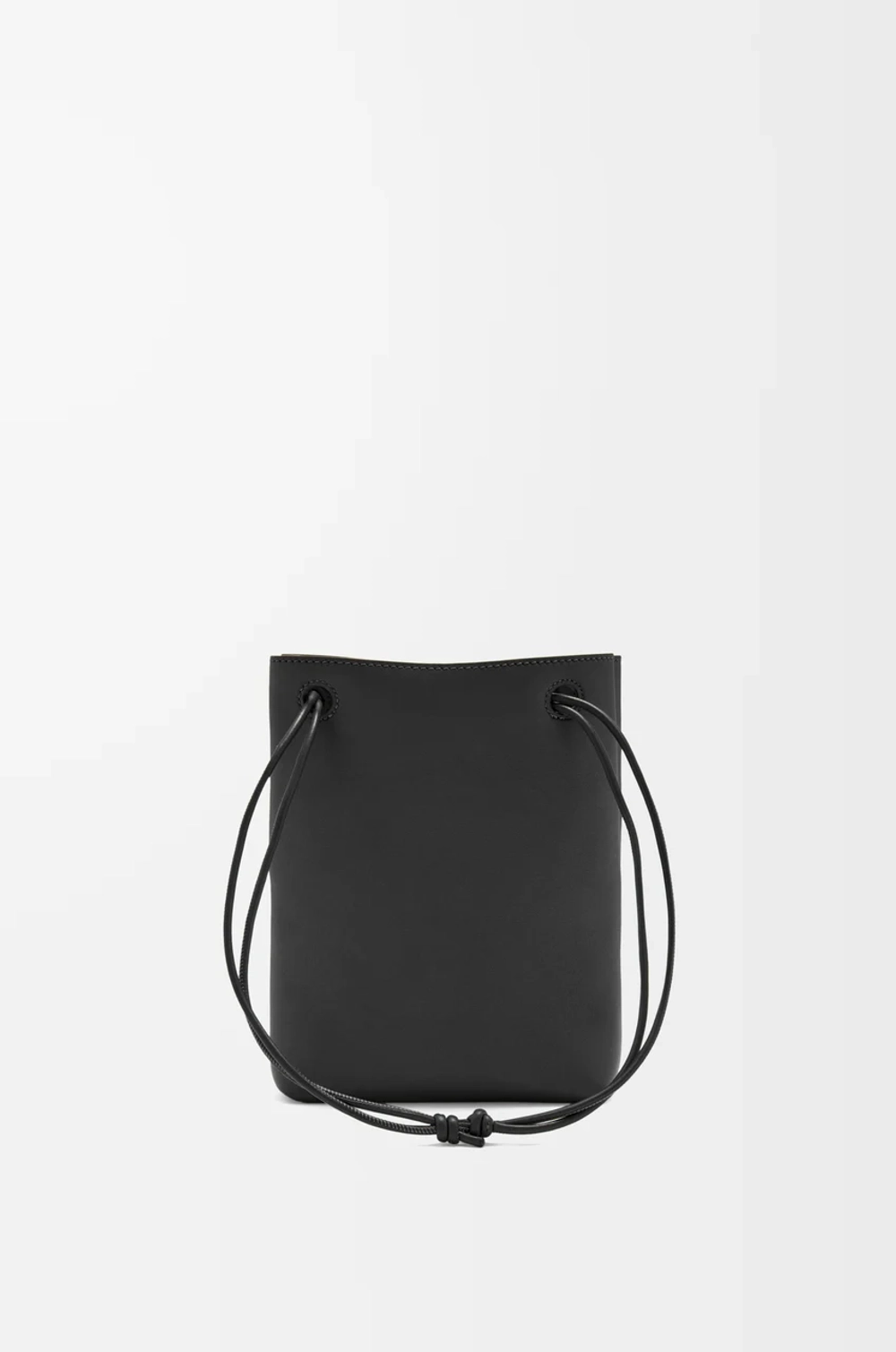 Loewe Сумка-мешок Pebble из гладкой телячьей кожи, черный