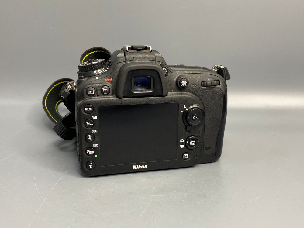 Nikon D7200 2400 Кадров
