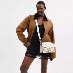 COACH СУМКА ЧЕРЕЗ ПЛЕЧО TABBY CHAIN, БЕЛЫЙ