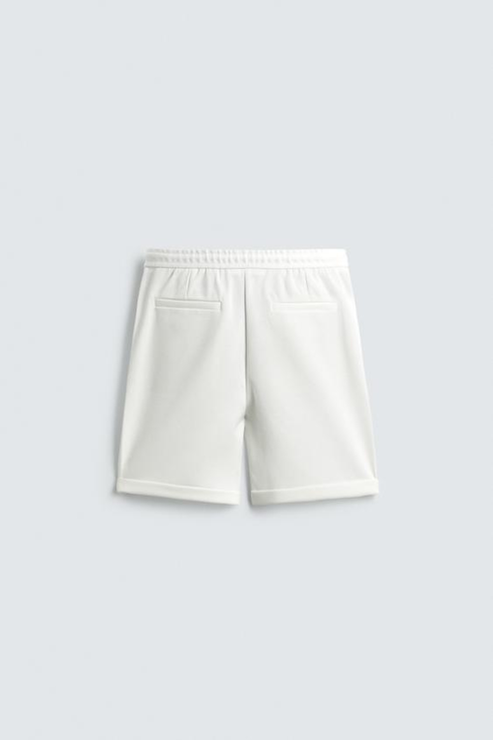 ZARA ШОРТЫ REGULAR FIT COMFORT, ЖЕЛТОВАТО-БЕЛЫЙ