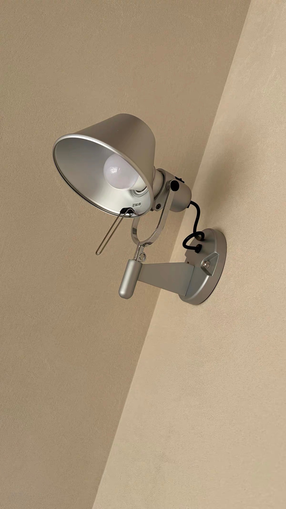 Wall design lamp Tolomeo Micro by Artemide