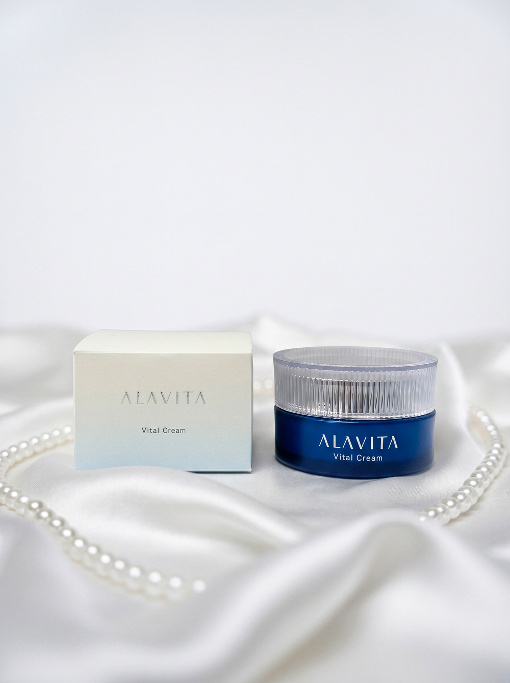 Питательный роскошный омолаживающий крем для лица (ALAVITA VITAL CREAM) Alavita by Enhel Japan