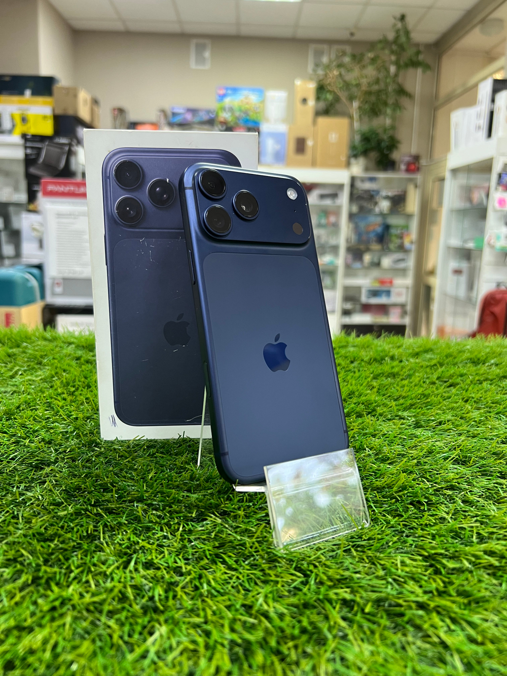 Б/У iPhone 17 Pro Max 256Gb Deep Blue
